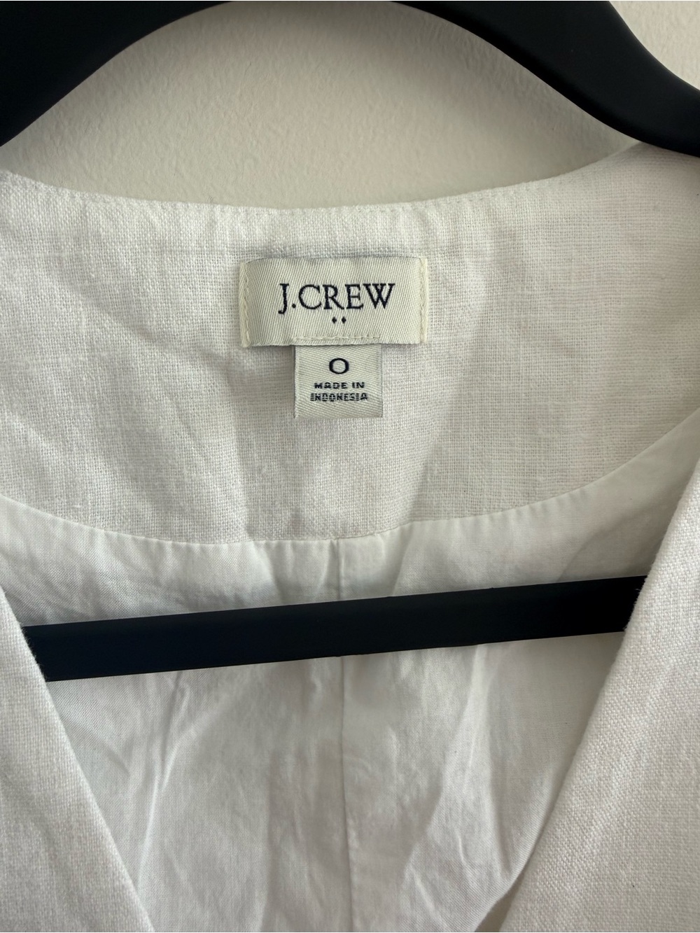 Button Front Linen Vest - Picture 3 of 3